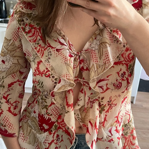 Ruffled Tie Blouse - Picture 2 of 3